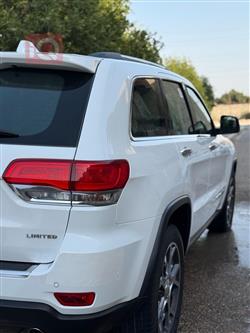 جيب جراند شيروكي